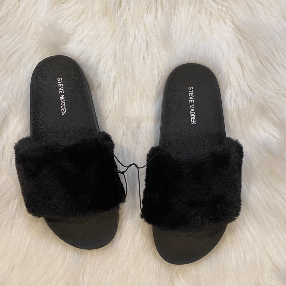 STEVE MADDEN SLIDES